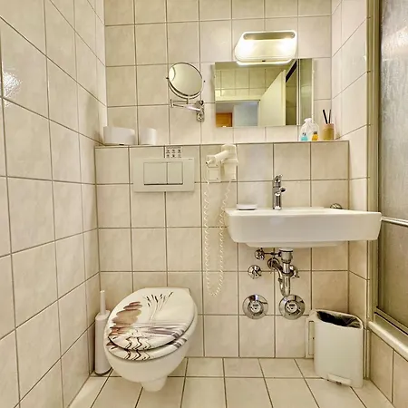 504, Seepark Apartment *